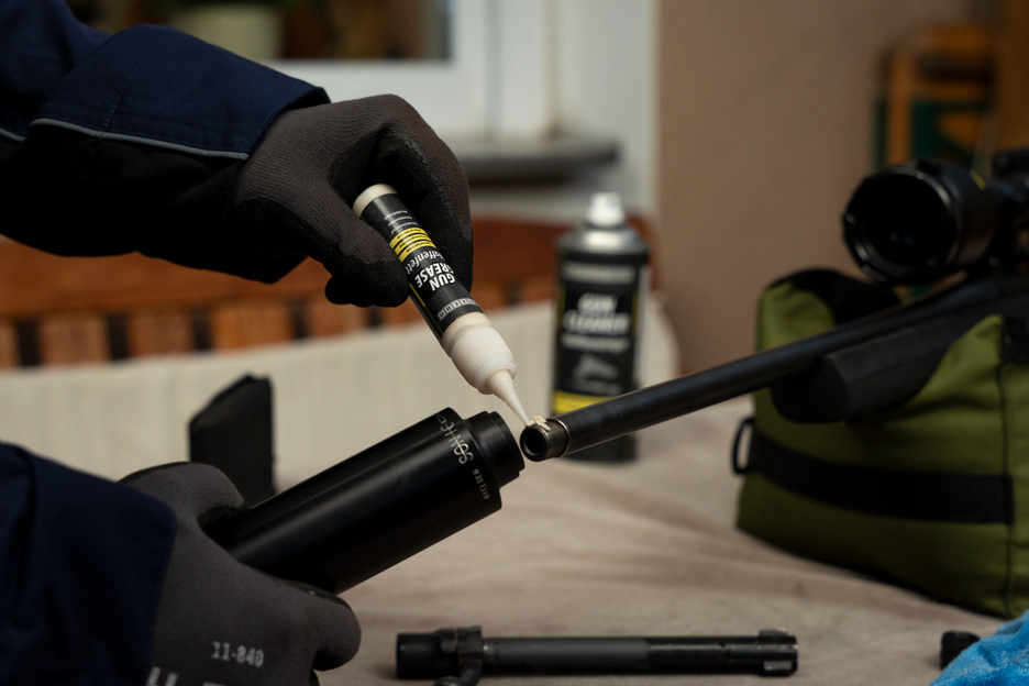 WEICON Gun Grease | Protección contra la corrosión y el desgaste para todo tipo de armas de fuego