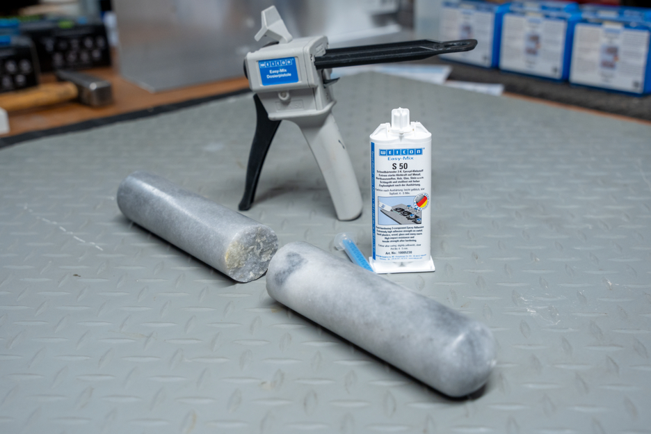 Easy-Mix S 50  | Adhesivo de resina epoxi resistente a altas temperaturas para trabajos rápidos de reparación y mantenimiento