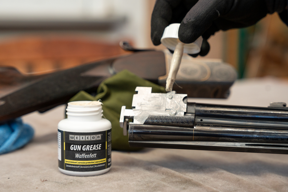 WEICON Gun Grease | Protección contra la corrosión y el desgaste para todo tipo de armas de fuego