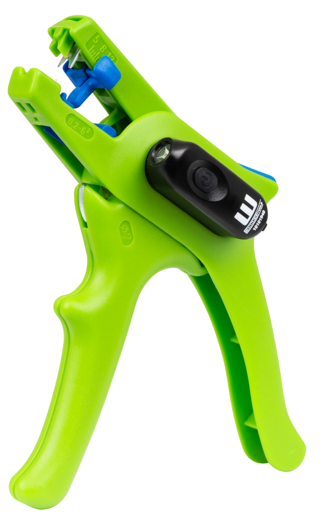 Set Tenaza Pelacables No. 5 Green Line LED | Herramientas para pelar cables fabricadas con hasta un 97 % de materias primas renovables; juego de 2 piezas que incluye alicates pelacables y una lámpara de trabajo LED