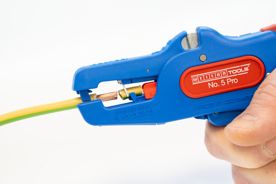 Tenaza Pelacables No. 5 Pro | para todos los conductores comunes trenzados y sólidos, rango de trabajo 0,2 - 16,0 mm²