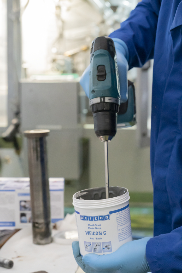 WEICON C | sistema de resina epoxi rellena de aluminio para reparaciones y moldeo
