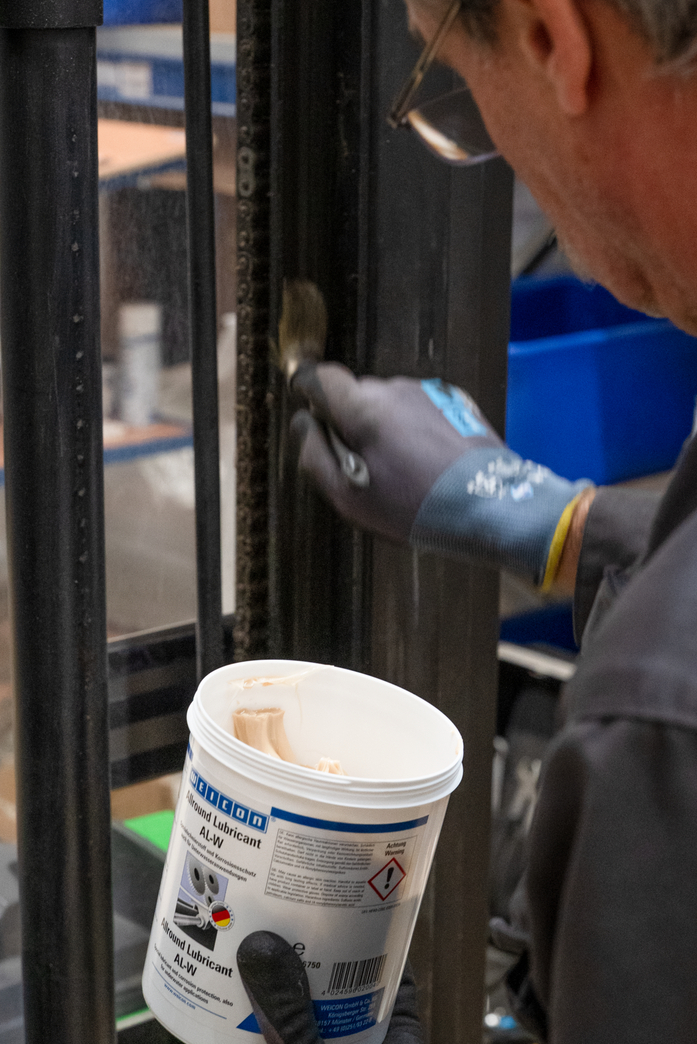 AL-W Grasa de Alto Rendimiento | Lubricante especial también para aplicaciones subacuáticas