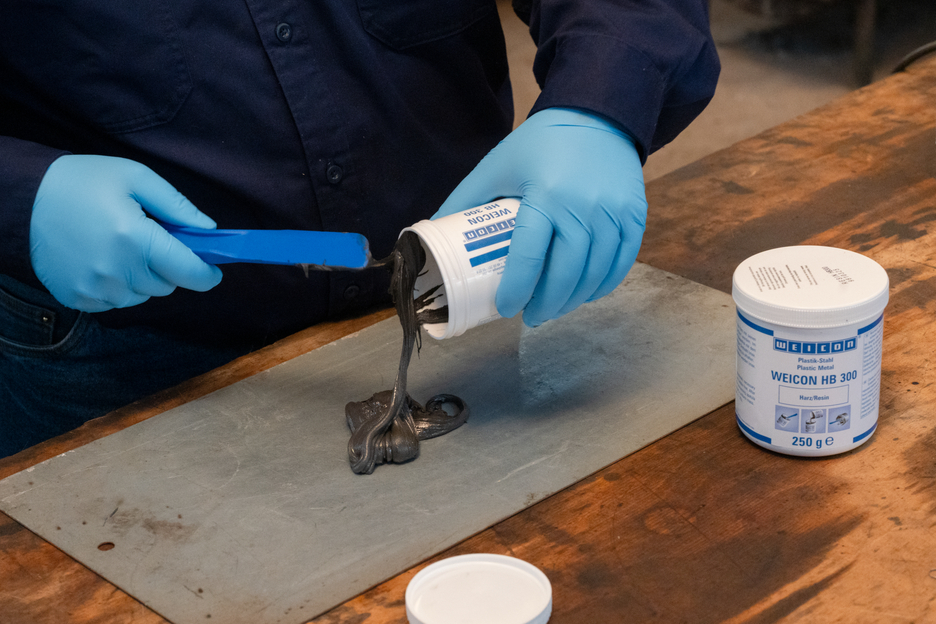 WEICON HB 300 | sistema de resina epoxi resistente a altas temperaturas para reparaciones y moldeo