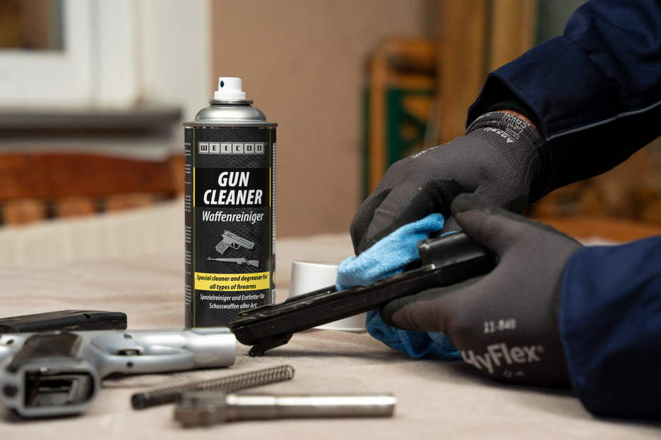 WEICON Gun Cleaner | Limpiador y desengrasante especial para todo tipo de armas de fuego